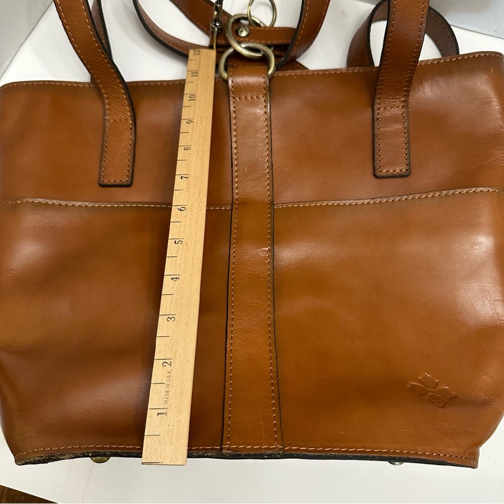 Patricia Nash Women's ESPELETTE BUCKET TOTE Tan Leather Classic! - Picture 6 of 7
